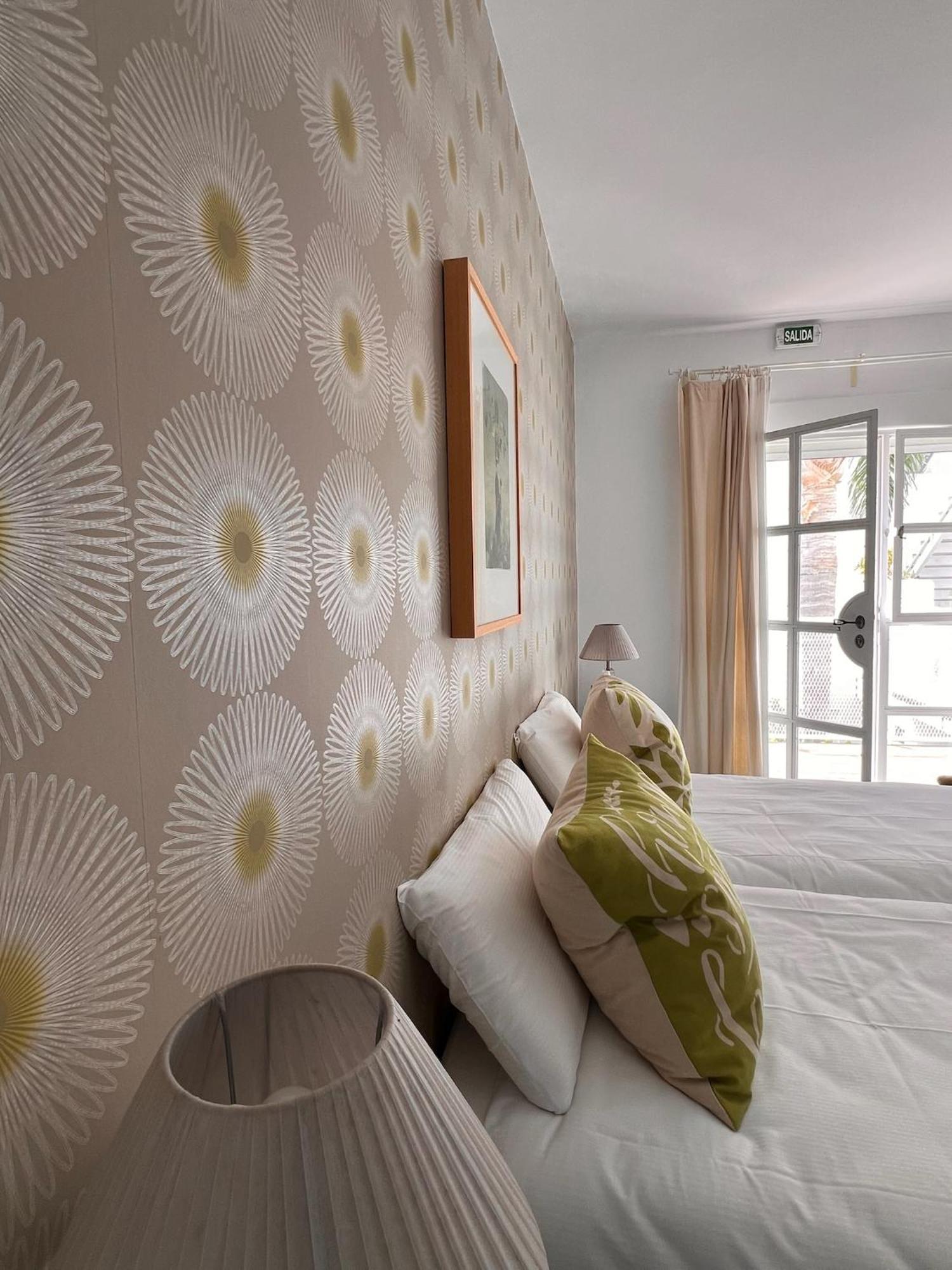 Chipibeach B&B, Hostal Boutique Чипиона Экстерьер фото
